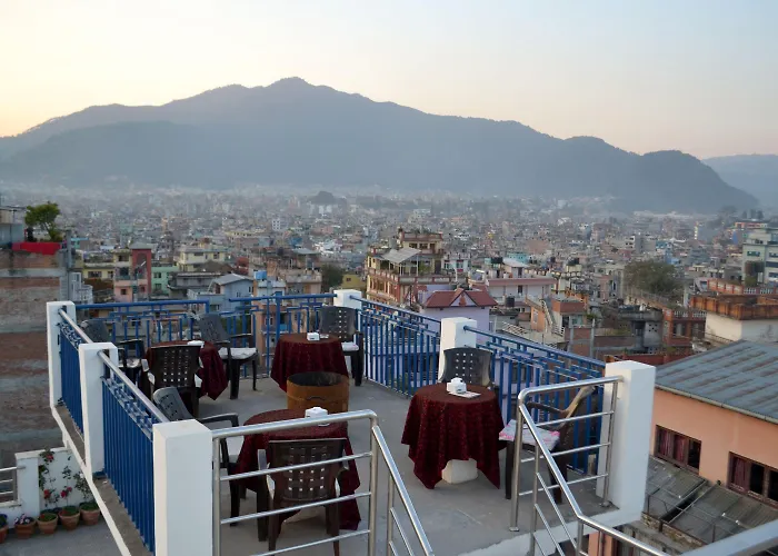 Avataar Hotel 3*